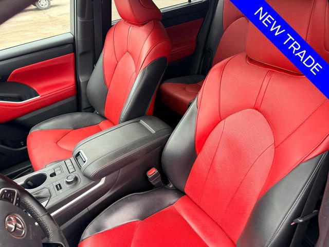 Used 2022 Toyota Highlander XSE image 13