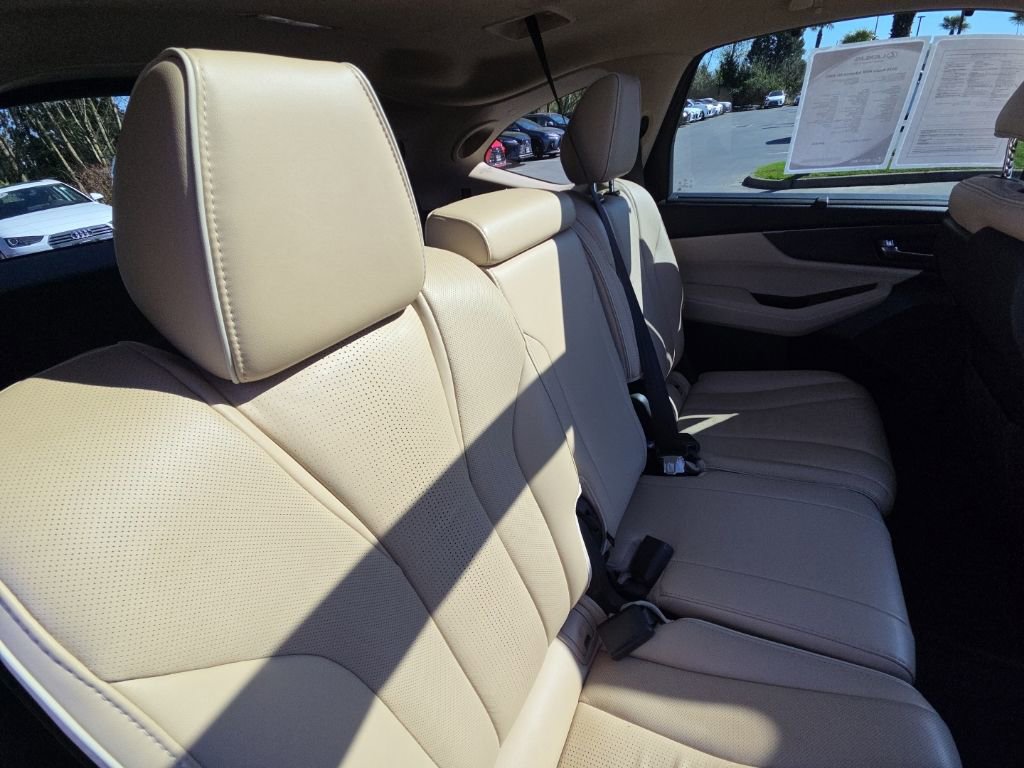 Used 2024 Acura MDX SH-AWD w/ Advance Package image 18