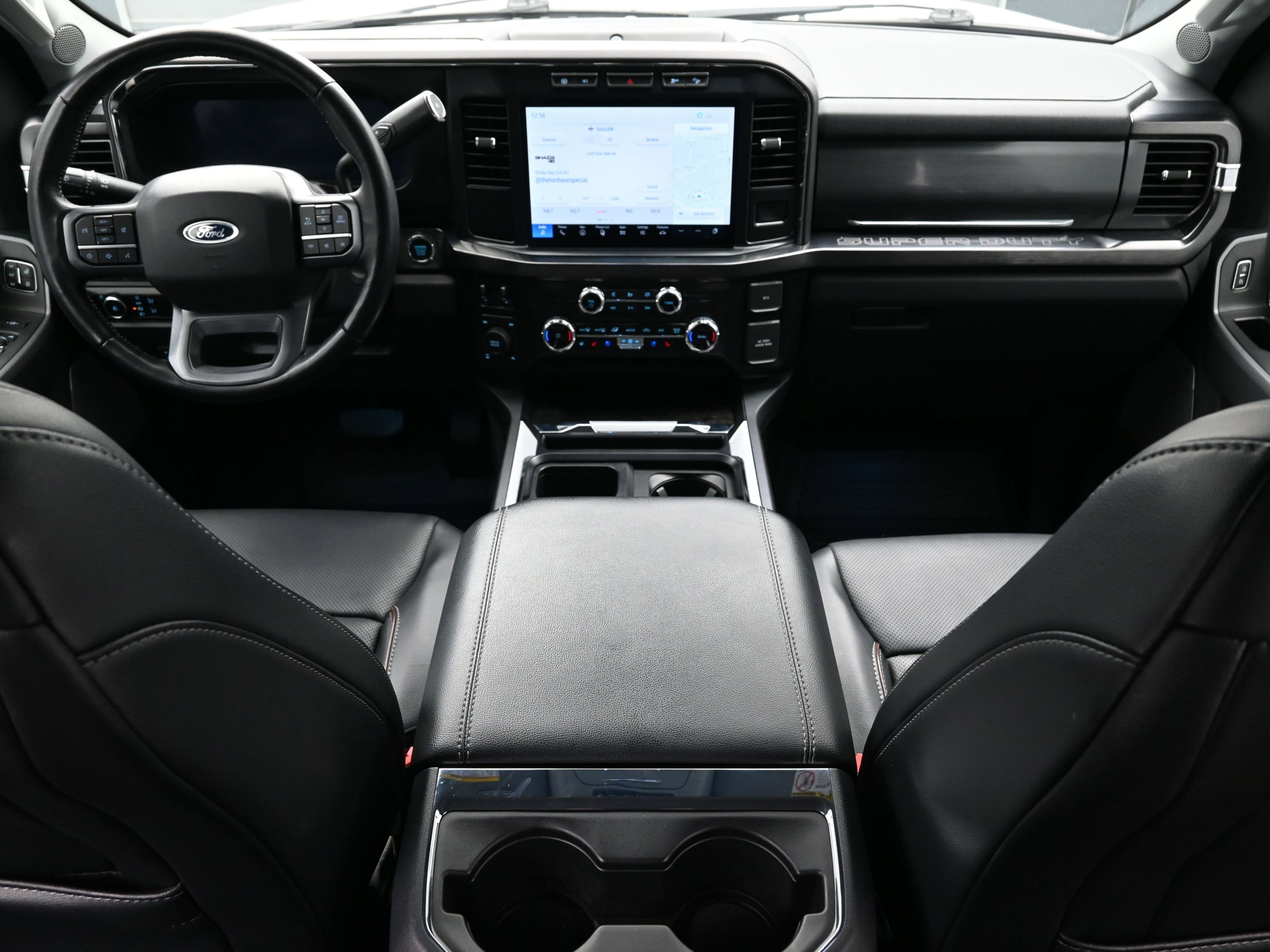 Used 2024 Ford F250 Lariat w/ Sport Appearance Package image 14