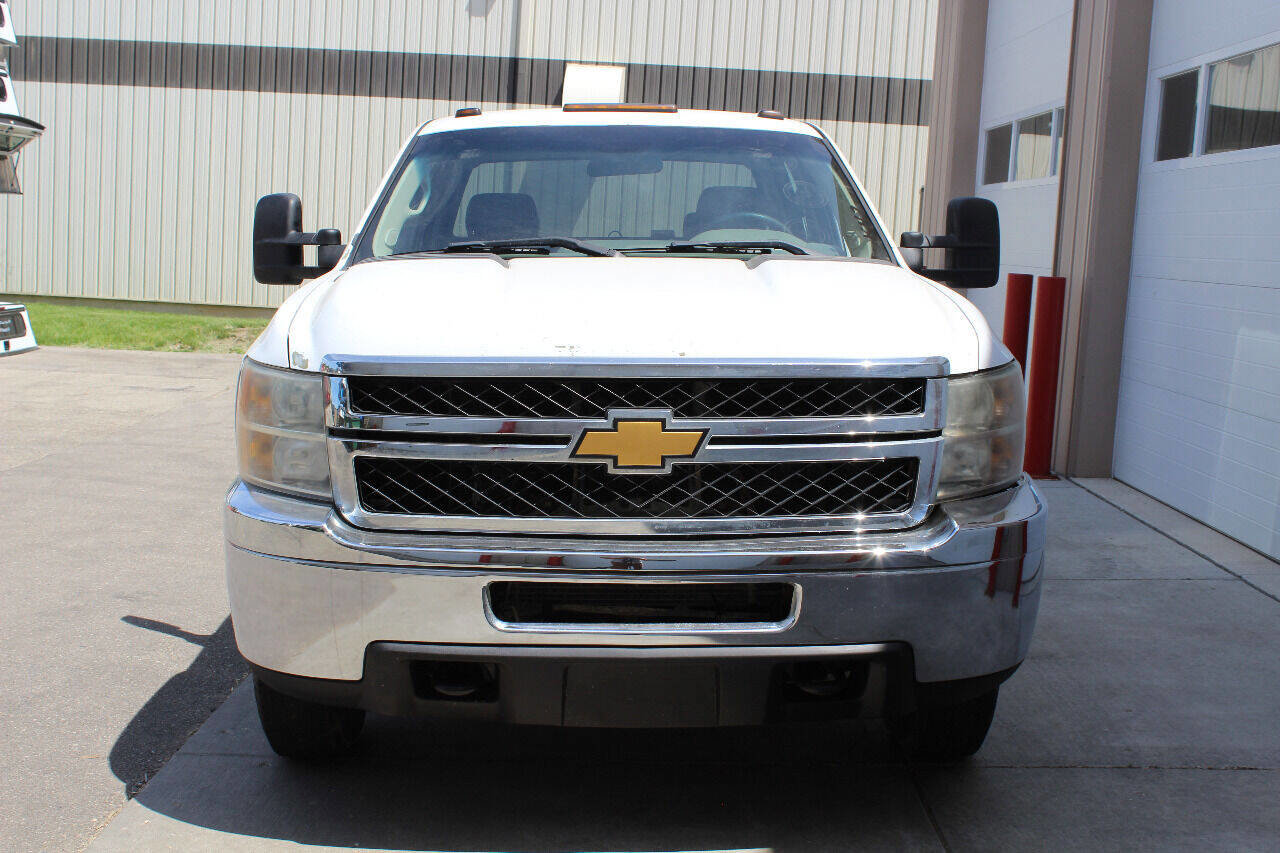Used 2014 Chevrolet Silverado 3500 W/T w/ Skid Plate Package image 4