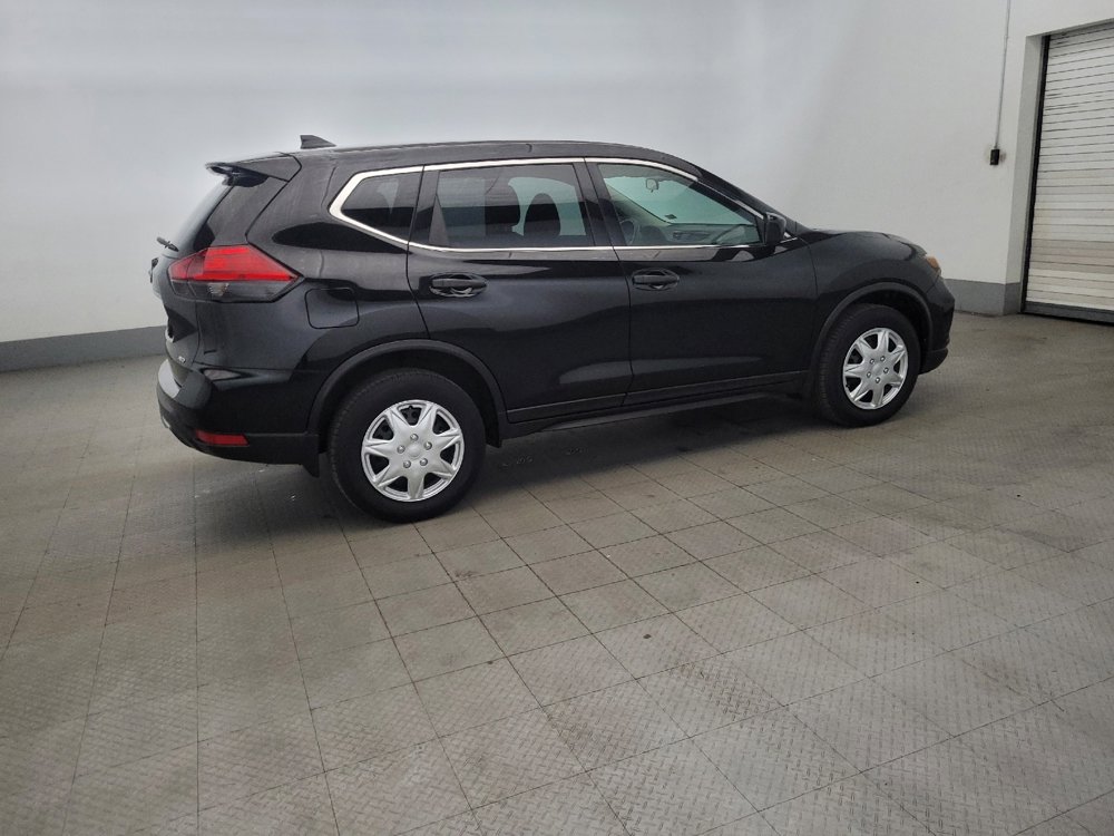 Used 2017 Nissan Rogue S AWD/4WD image 10