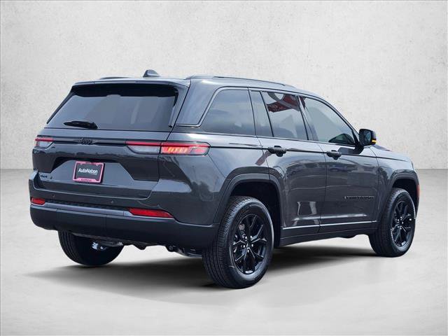 New 2026 Jeep Grand Cherokee Altitude AWD/4WD image 2