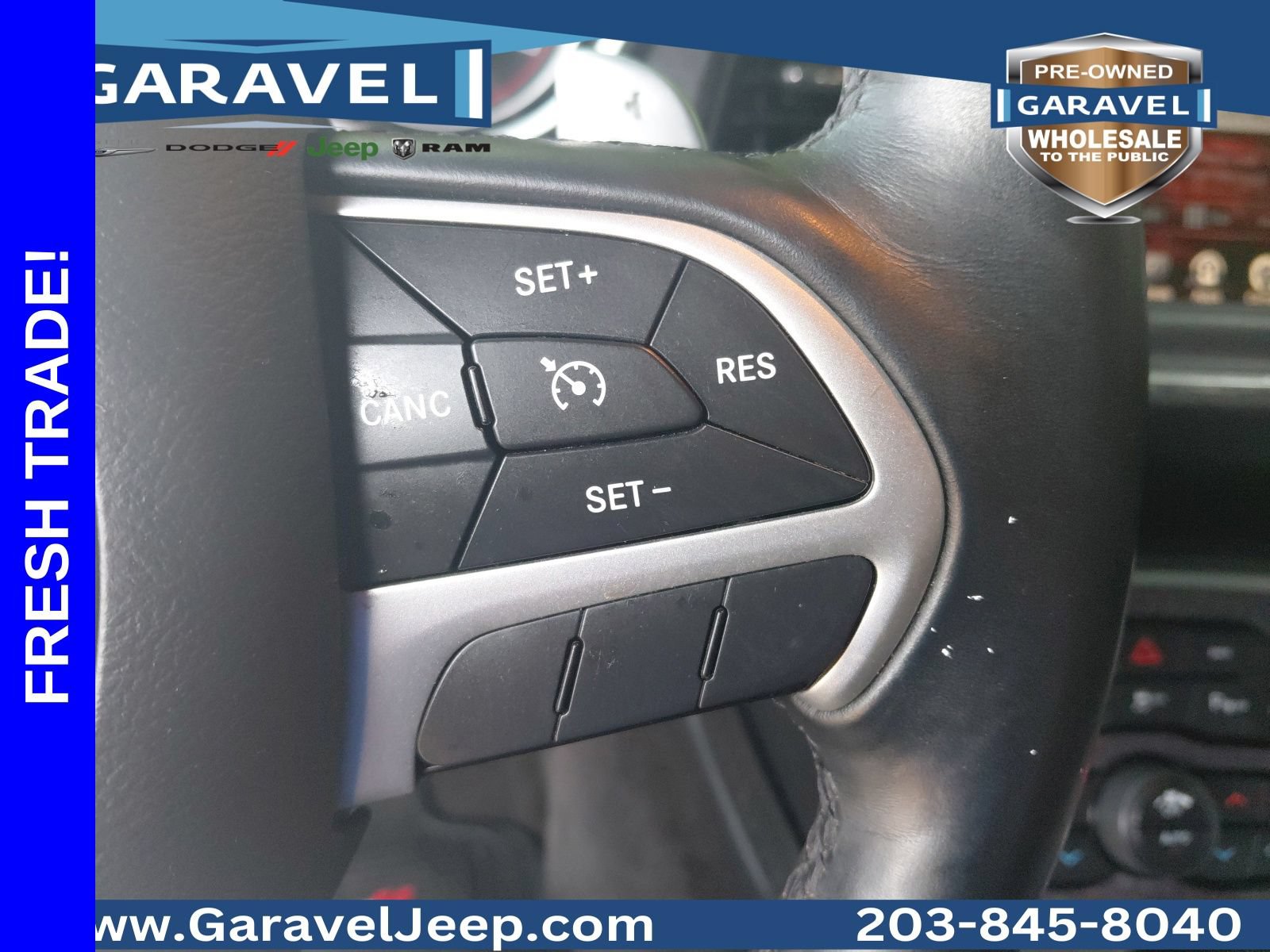 Used 2016 Dodge Challenger SXT Plus RWD image 6