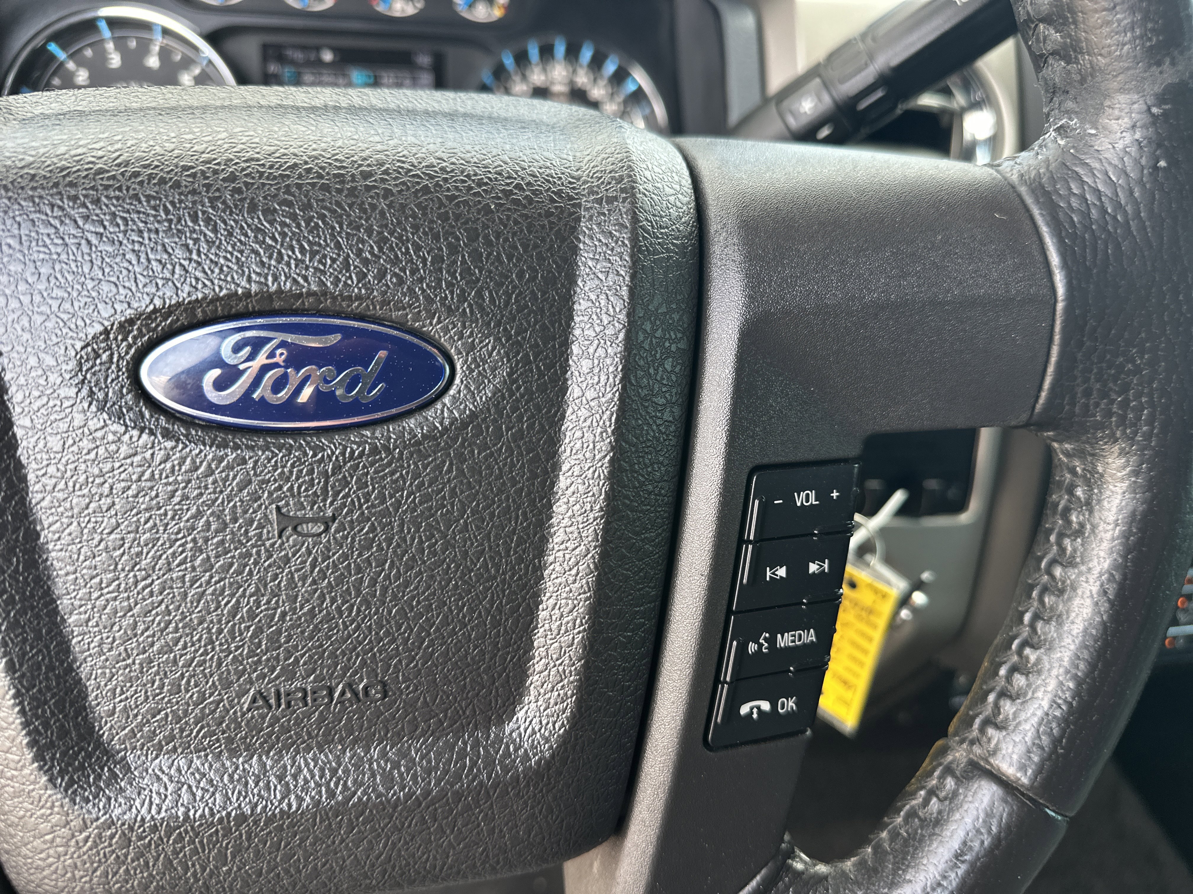 Used 2013 Ford F150 XLT w/ Mid Equipment Group image 26