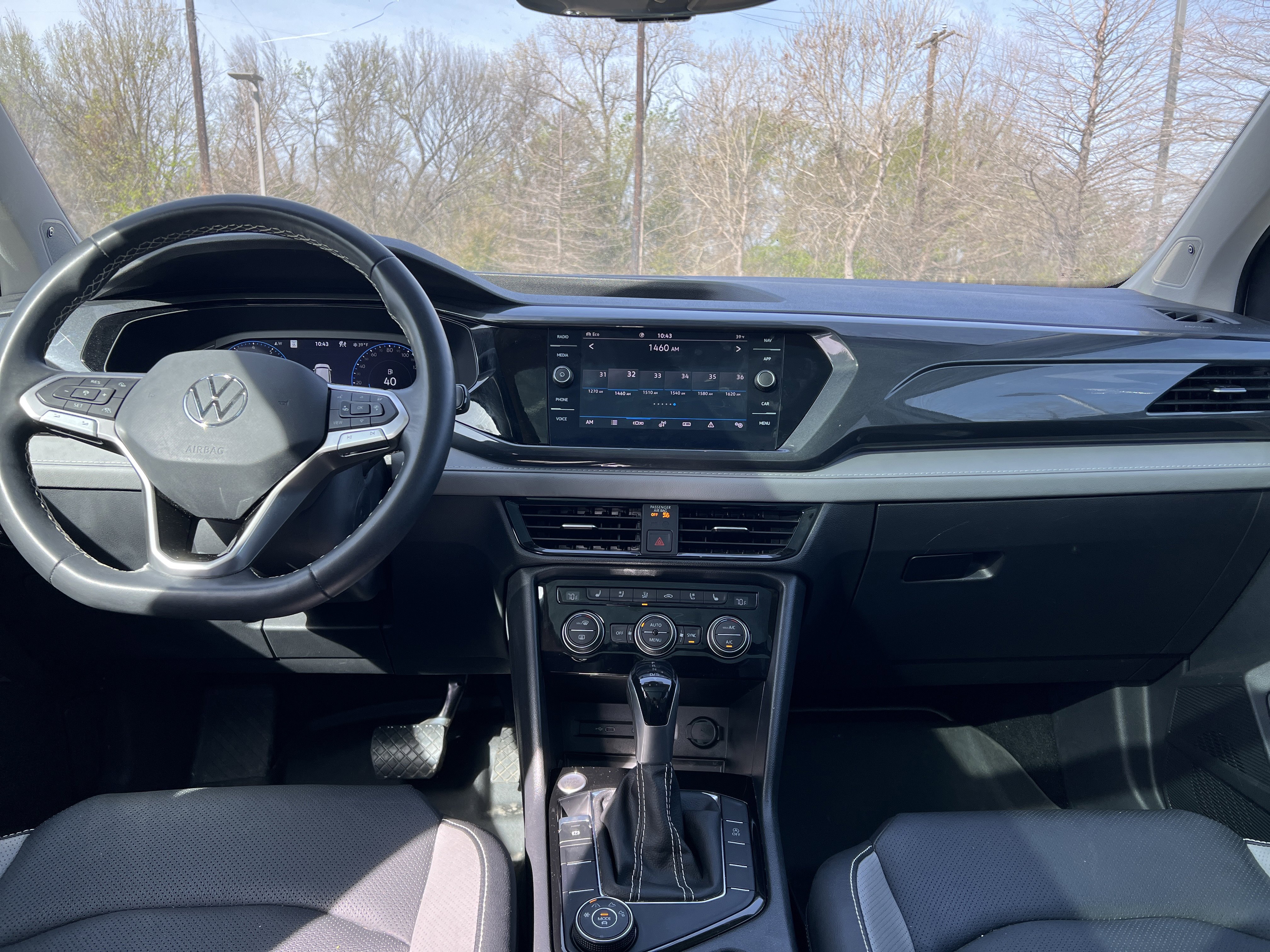 Certified 2023 Volkswagen Taos SEL image 28