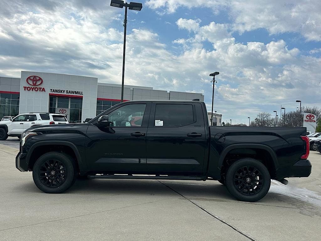 New 2026 Toyota Tundra Limited image 2