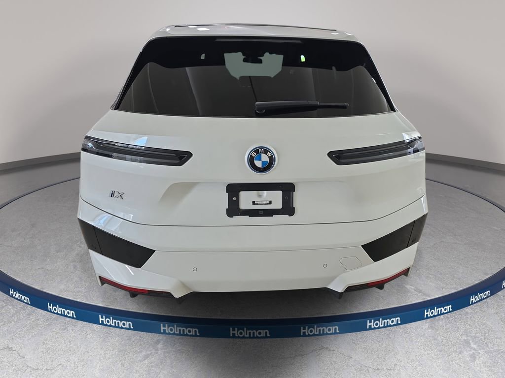 Certified 2023 BMW iX xDrive50 w/ Premium Package image 8