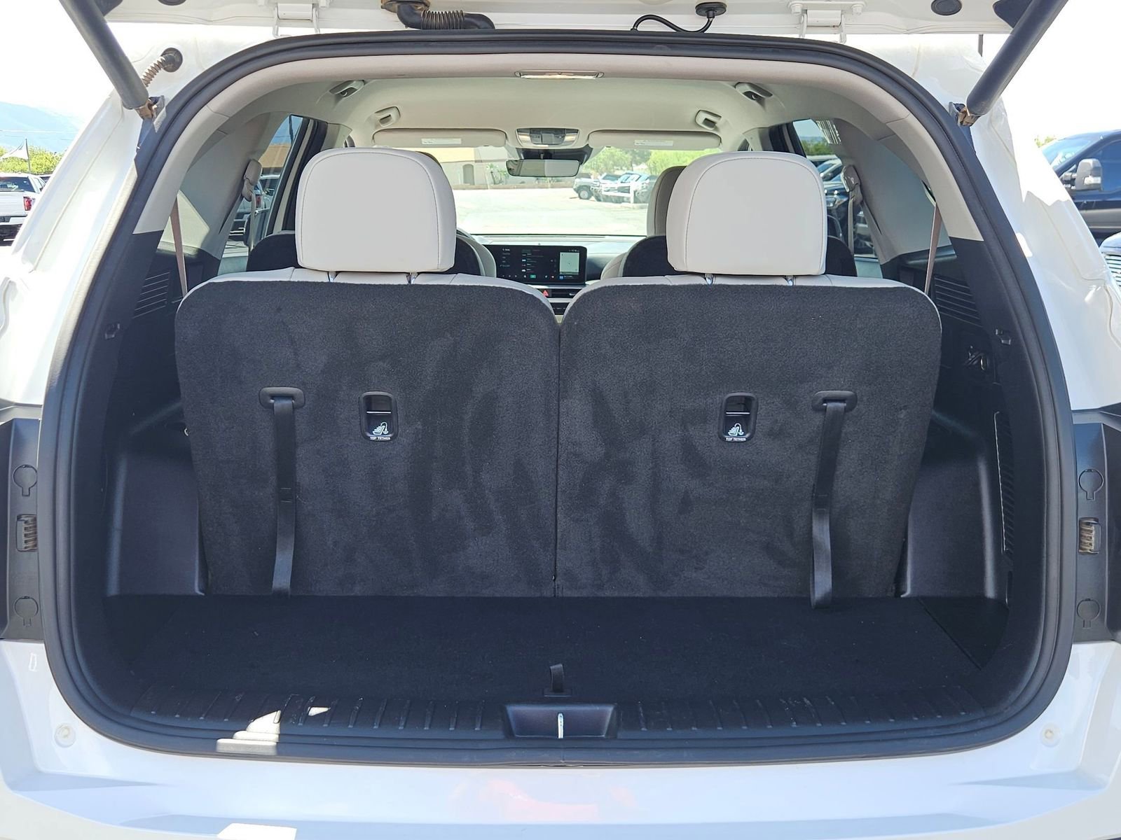 Used 2025 Kia Sorento EX image 6