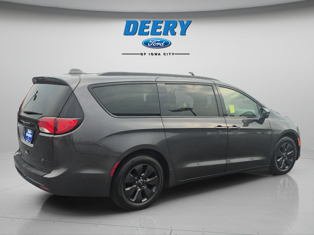 Used 2020 Chrysler Pacifica Limited w/ Advanced Safetytec Group FWD image 6