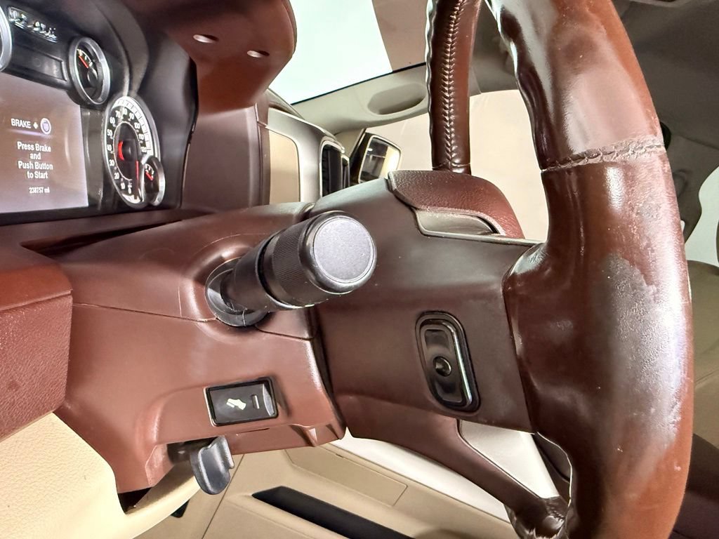 Used 2015 RAM 1500 Laramie w/ Convenience Group AWD/4WD image 27