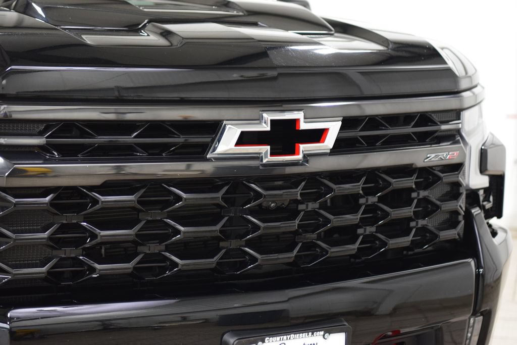 Used 2024 Chevrolet Silverado 1500 ZR2 w/ Technology Package AWD/4WD image 10