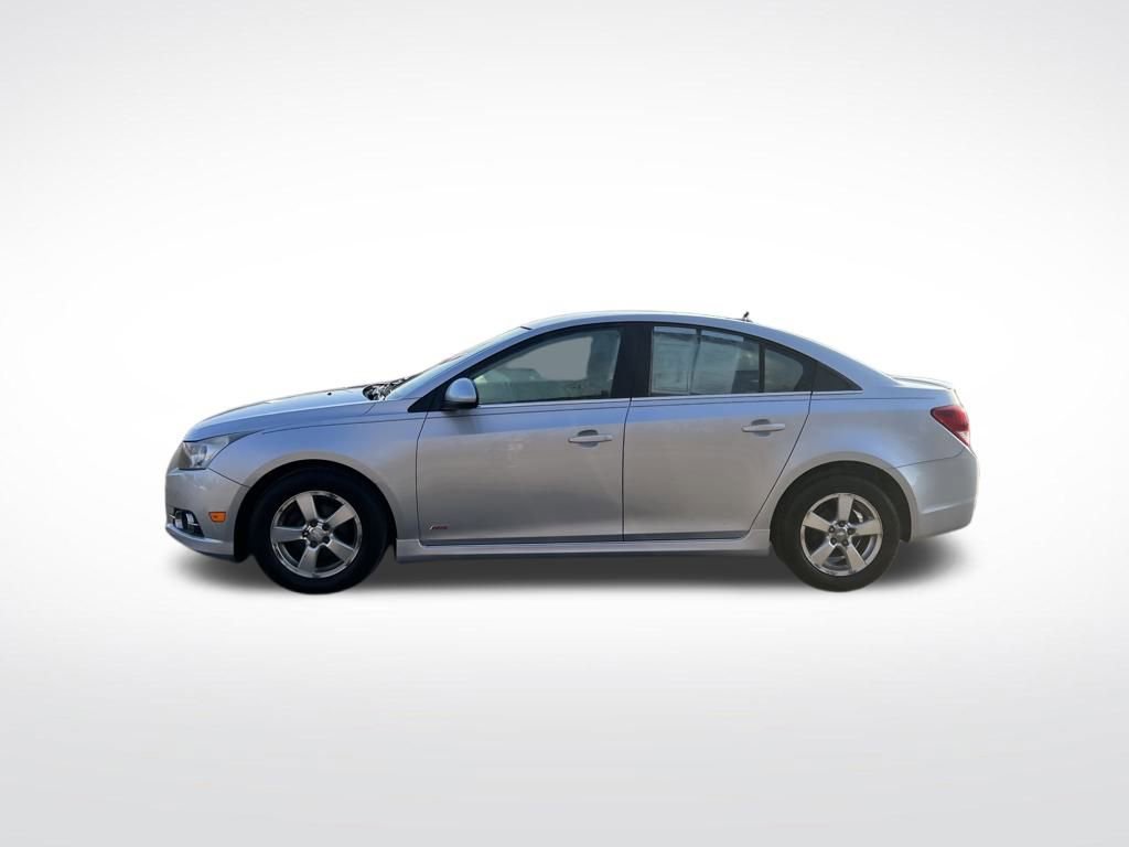 Used 2013 Chevrolet Cruze LT w/ RS Package image 2