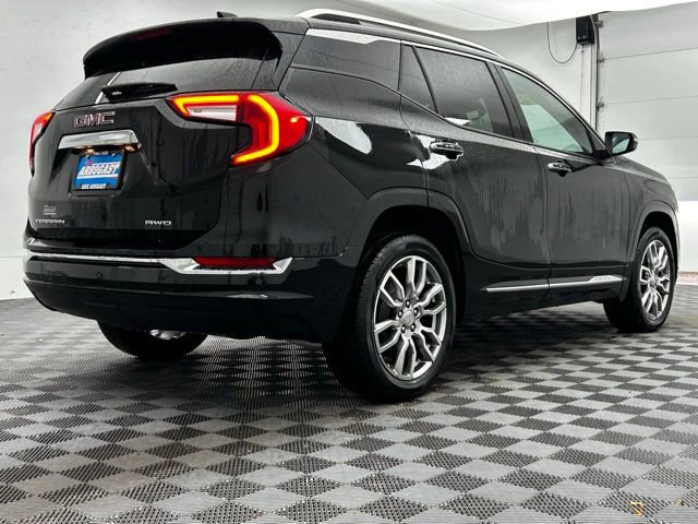 Used 2023 GMC Terrain Denali image 14
