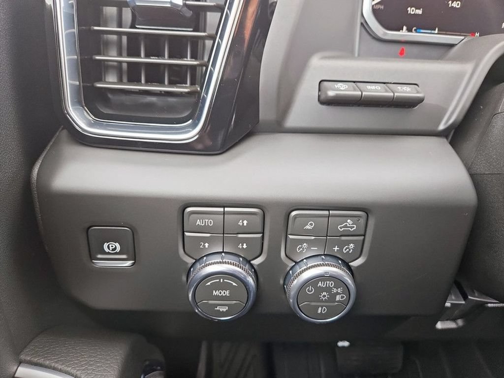 New 2026 GMC Sierra 3500 Denali w/ Technology Package AWD/4WD image 20