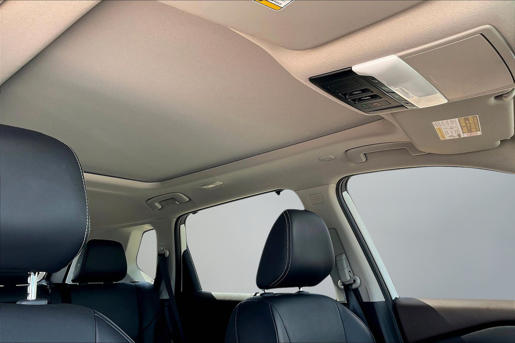 Used 2023 Nissan Rogue SL w/ SL Premium Package FWD image 13