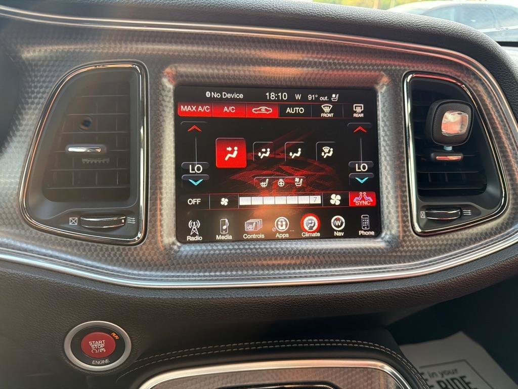 Used 2015 Dodge Challenger SRT Hellcat RWD image 17