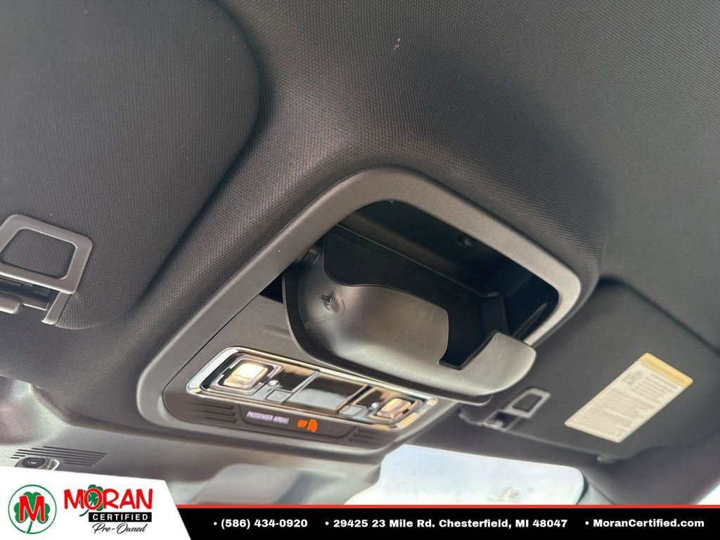 Used 2023 Lincoln Corsair Reserve AWD/4WD image 23