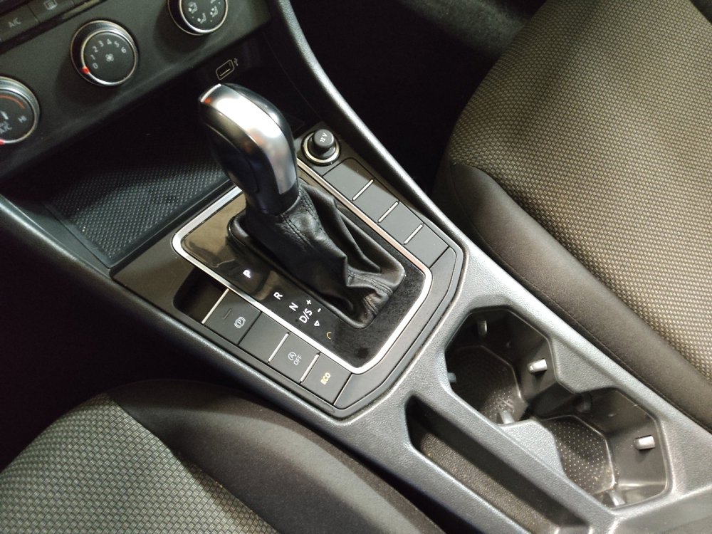 Used 2019 Volkswagen Jetta S w/ Driver Assistance Package image 26