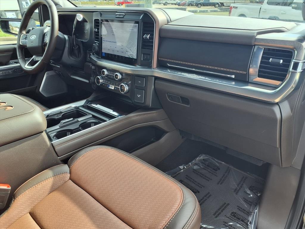 Used 2025 Ford F350 King Ranch w/ Chrome Package image 22