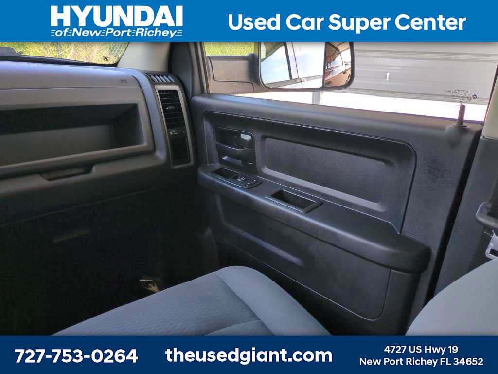 Used 2018 RAM 3500 Tradesman w/ Chrome Appearance Group AWD/4WD image 18