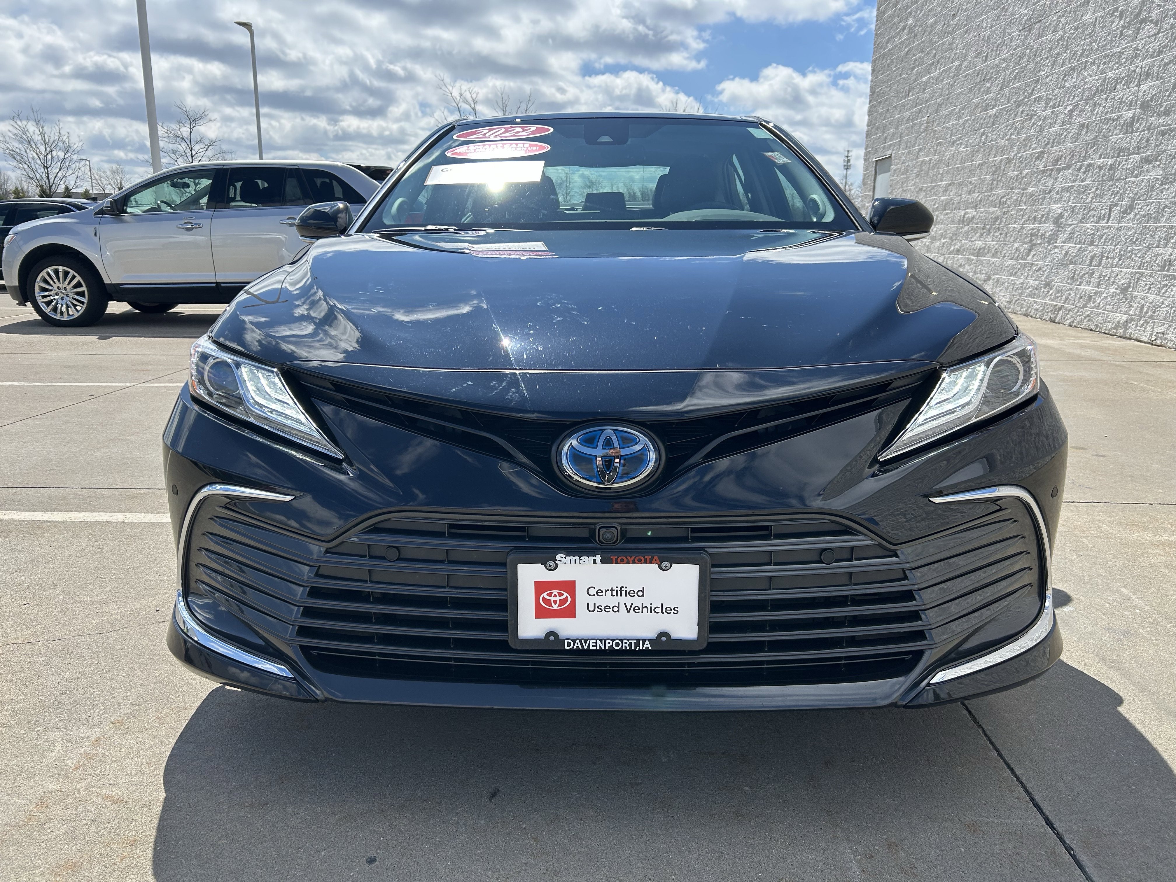 Certified 2022 Toyota Camry XLE w/ Navigation Upgrade Package image 2