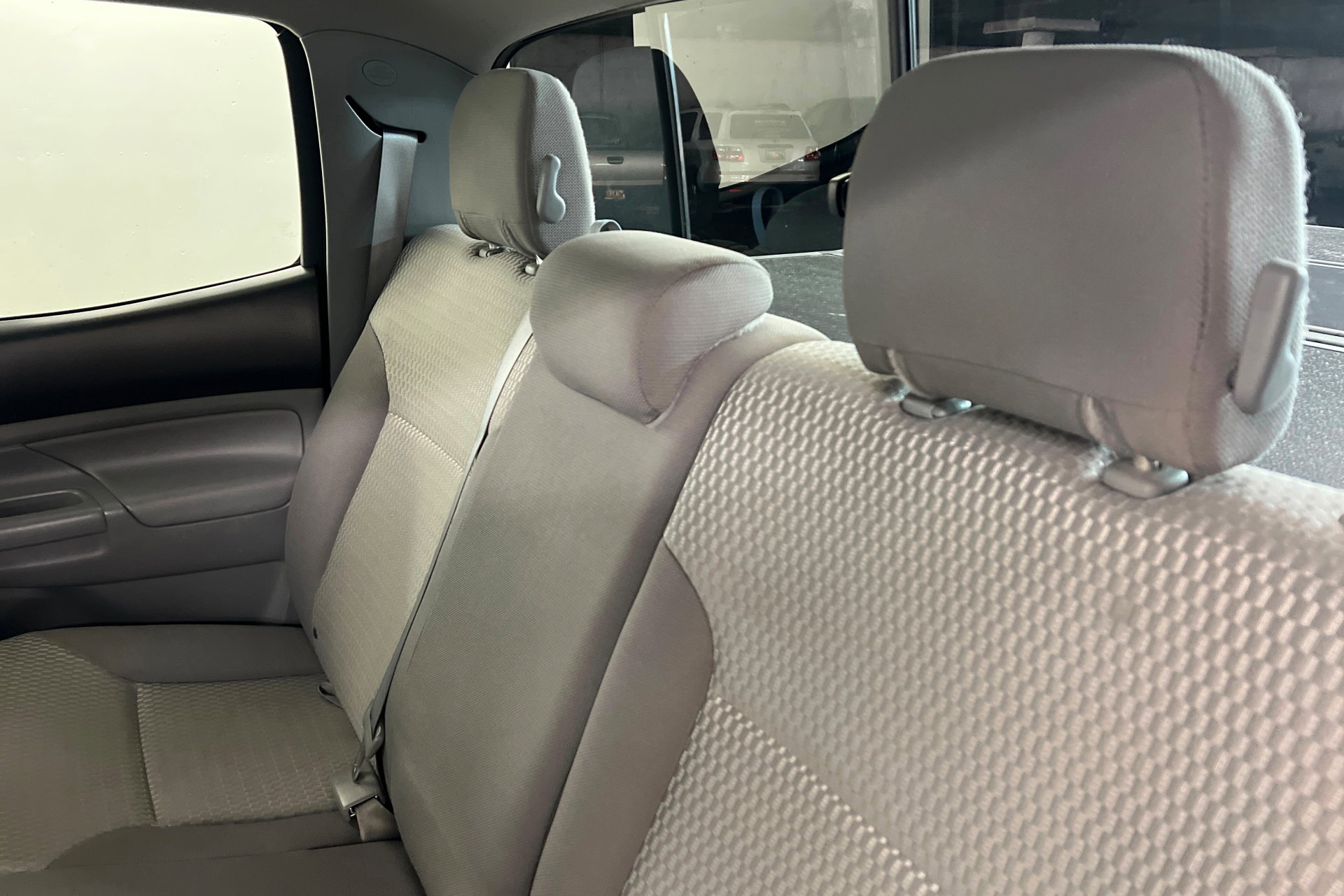 Used 2015 Toyota Tacoma Double Cab 4x4 SR5 V6 Long Bed image 21