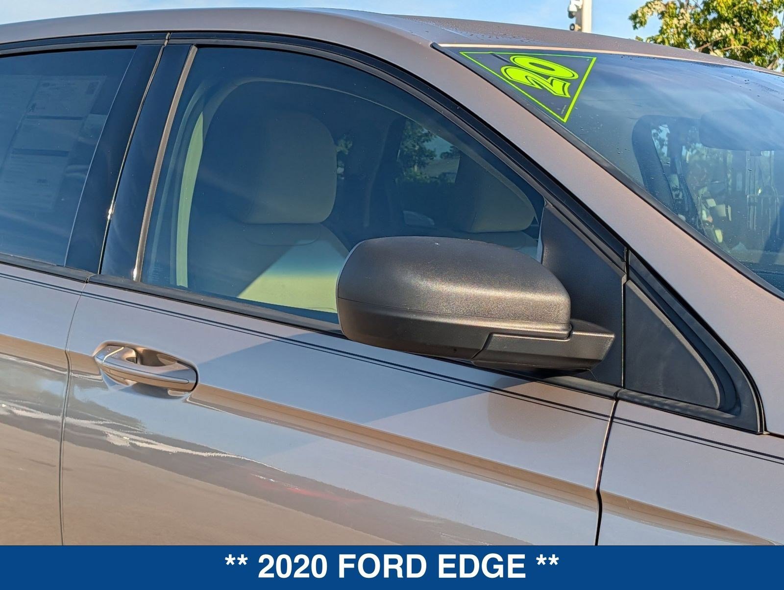 Certified 2020 Ford Edge SE image 10