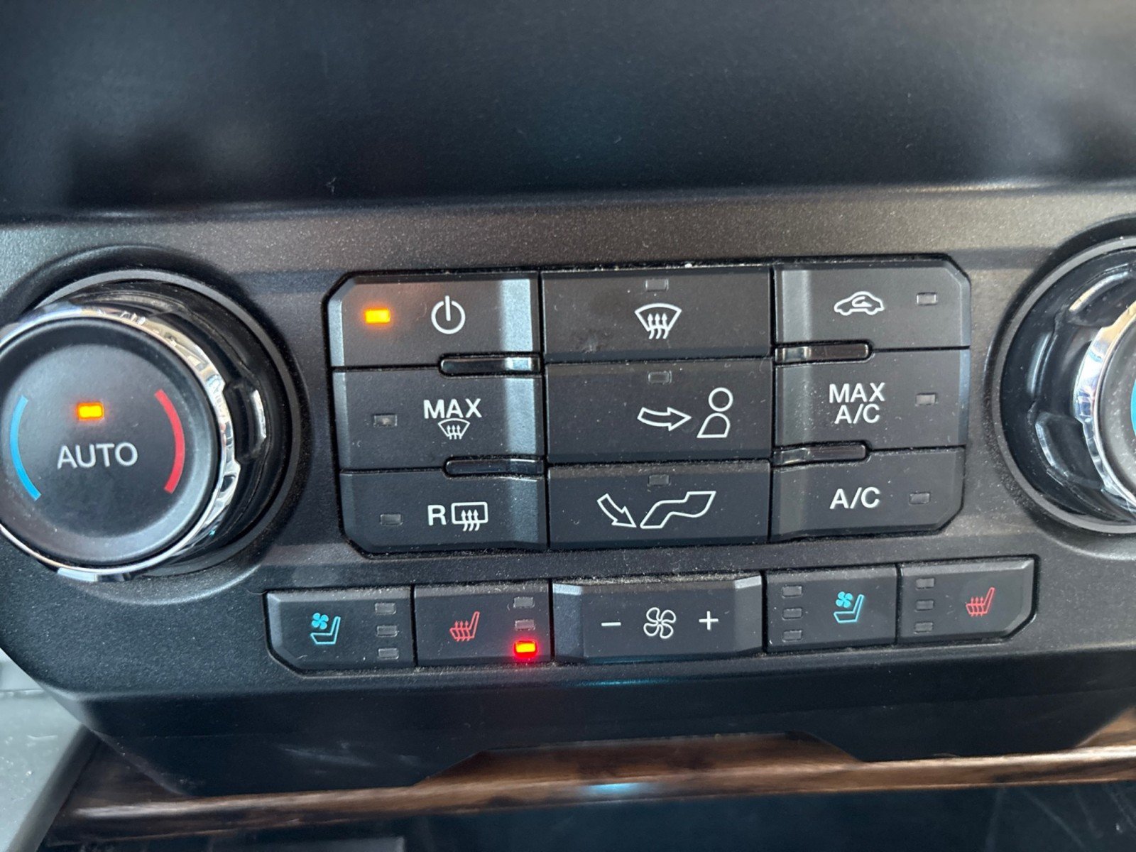 Used 2019 Ford F150 Lariat AWD/4WD image 20