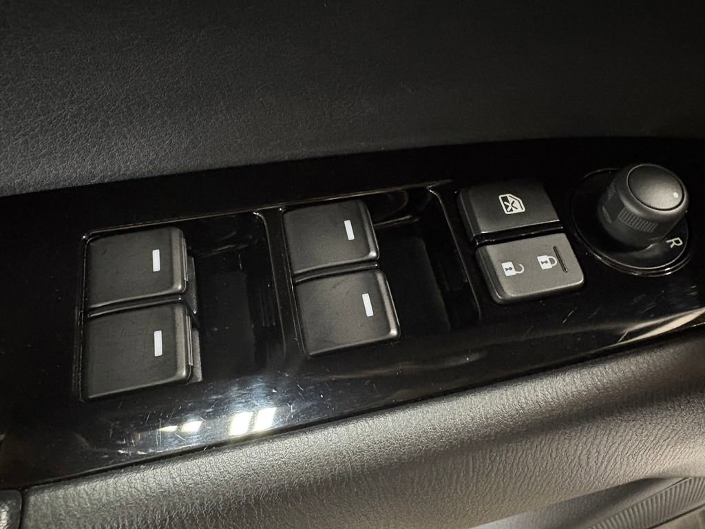 Used 2025 MAZDA CX-5 AWD 2.5 S w/ Preferred Package image 15