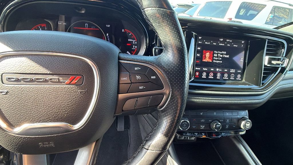 Used 2023 Dodge Durango SXT image 28