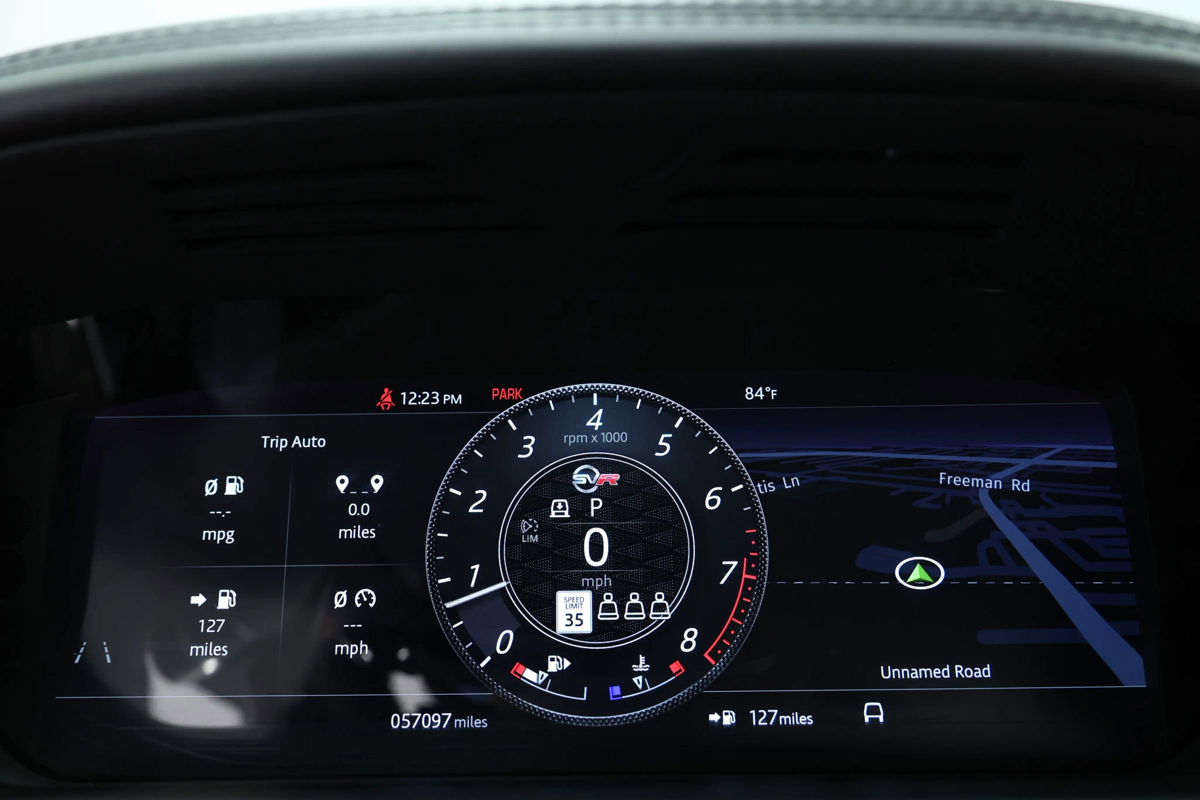 Used 2020 Land Rover Range Rover Sport SVR image 28