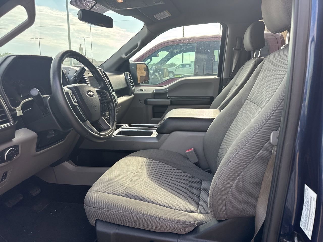 Used 2018 Ford F150 XLT w/ Equipment Group 302A Luxury AWD/4WD image 9