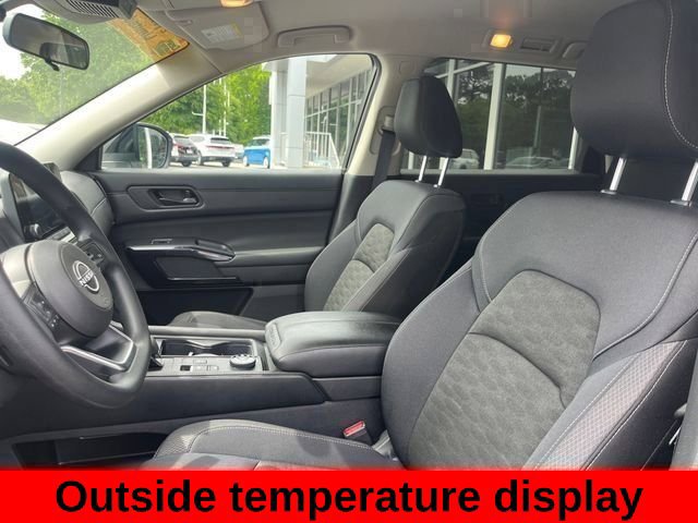 Used 2025 Nissan Pathfinder S AWD/4WD image 55