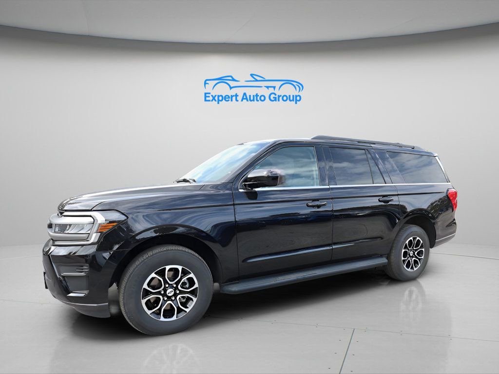 Used 2024 Ford Expedition Max XLT image 4