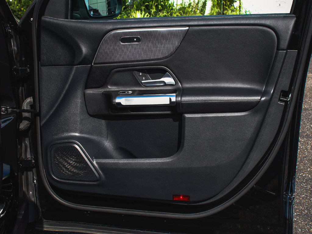 Used 2022 Mercedes-Benz GLB 250 4MATIC image 14