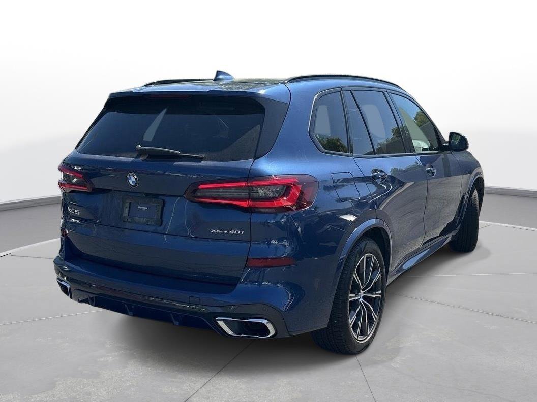 Used 2021 BMW X5 xDrive40i w/ M Sport Package image 6
