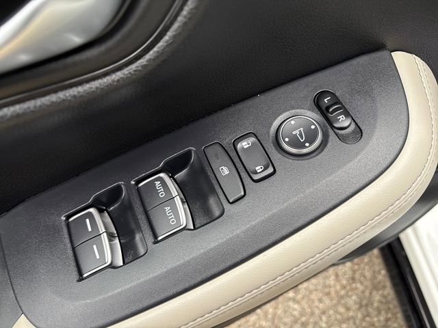 Used 2024 Honda HR-V EX-L image 13