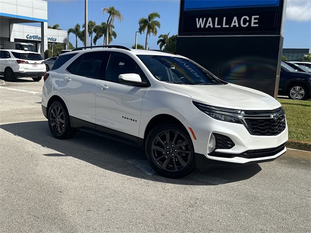 Certified 2022 Chevrolet Equinox RS w/ RS Leather Package image 2