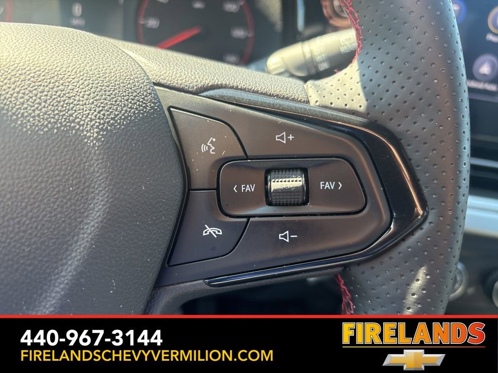 Certified 2024 Chevrolet Trax RS w/ Driver Confidence Package image 18