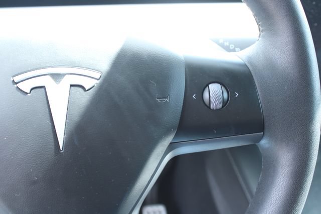 Used 2024 Tesla Model Y Performance AWD/4WD image 14