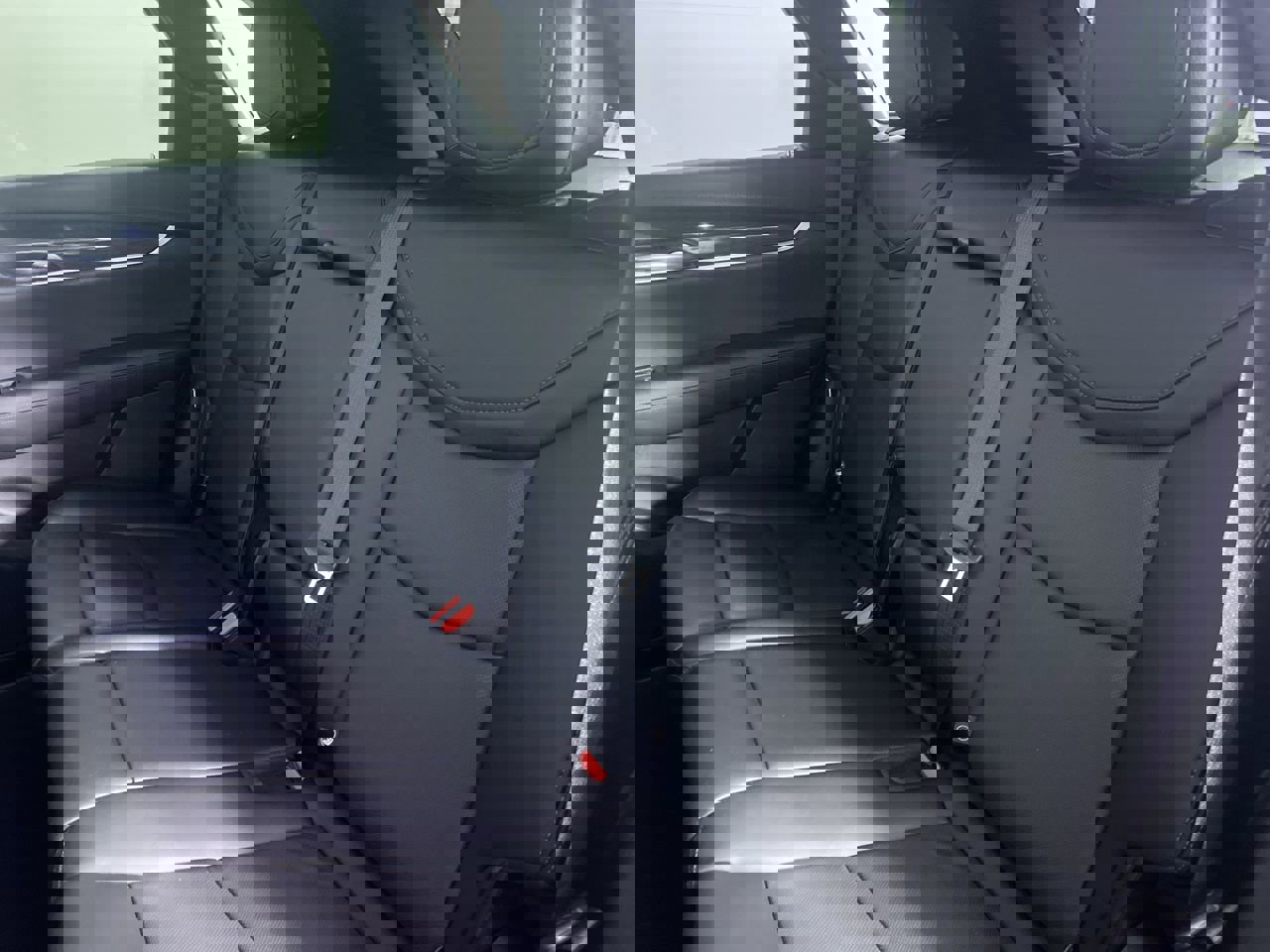 Certified 2022 Cadillac XT5 Premium Luxury w/ Technology Package image 14