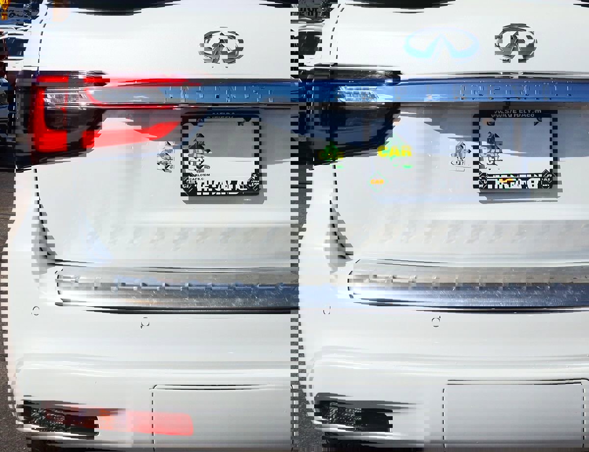 Used 2022 INFINITI QX80 Luxe w/ All-Season Package image 19