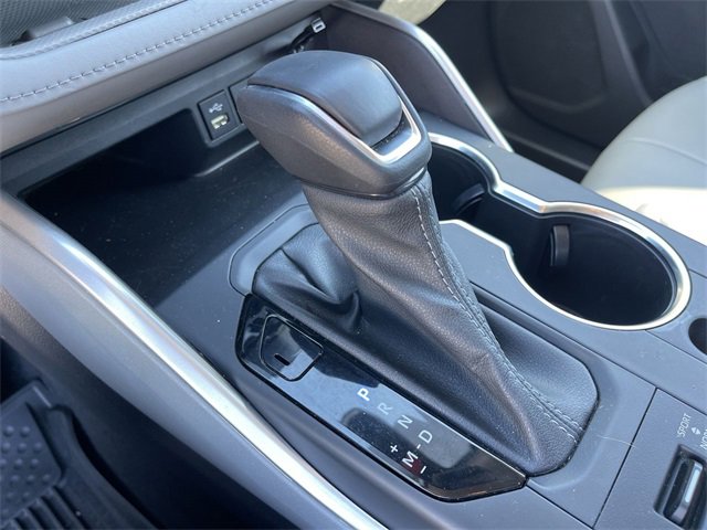 Used 2022 Toyota Highlander XLE image 19