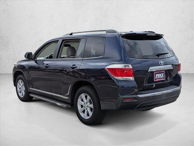 Used 2012 Toyota Highlander SE w/ Tow Pkg image 7