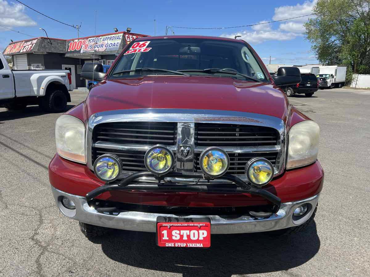 Used 2006 Dodge Ram 3500 Truck SLT w/ Light Group AWD/4WD image 2