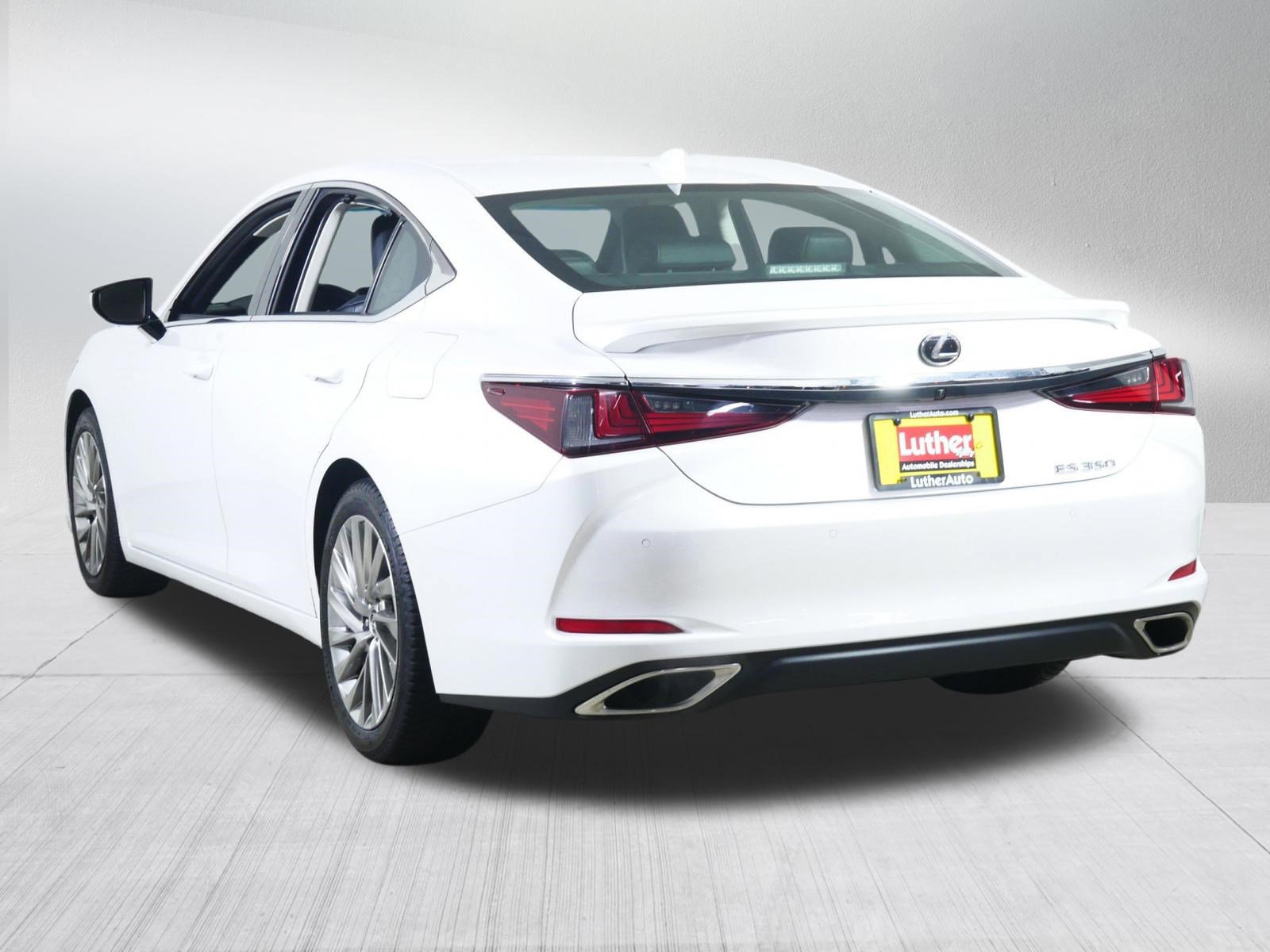 Used 2023 Lexus ES 350 Ultra Luxury w/ Accessory Package (Z1) image 5
