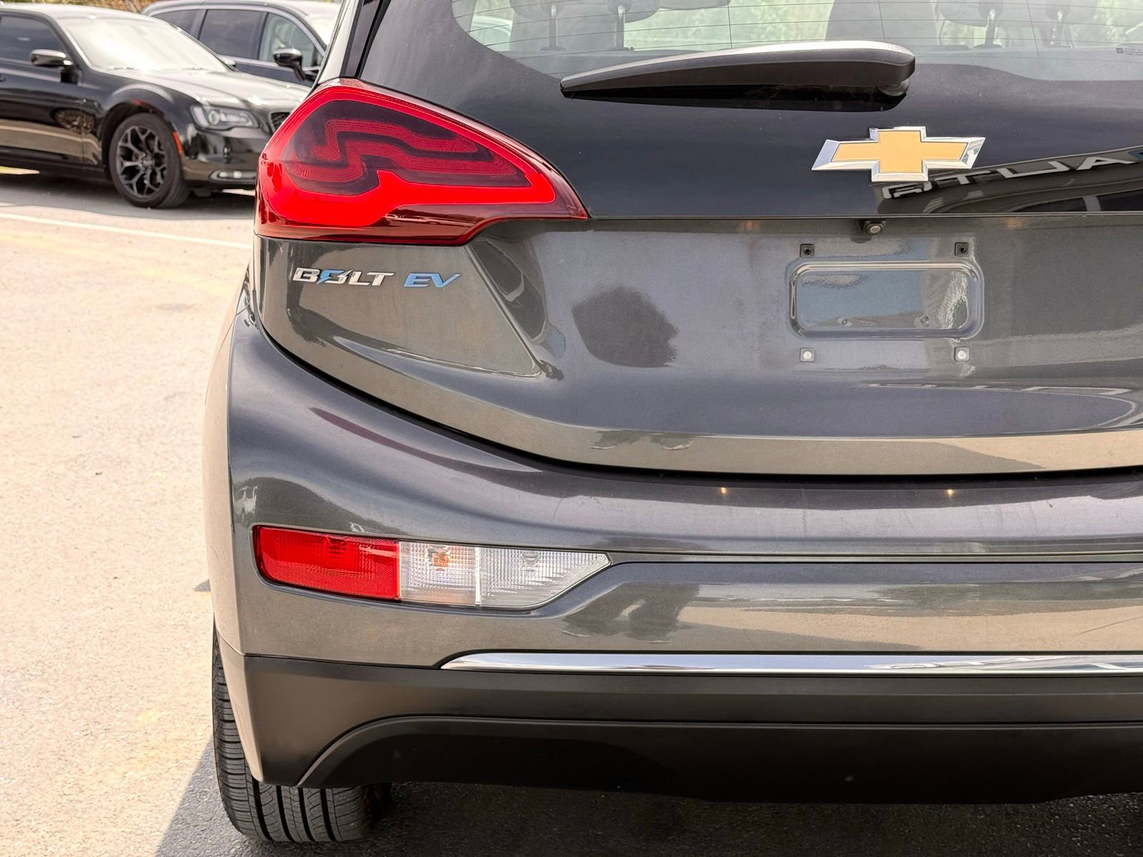 Used 2018 Chevrolet Bolt LT FWD image 11