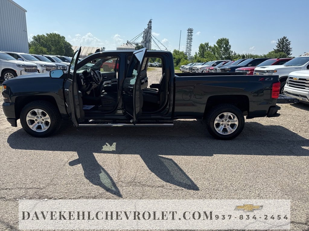 Used 2018 Chevrolet Silverado 1500 LT w/ All Star Edition image 29