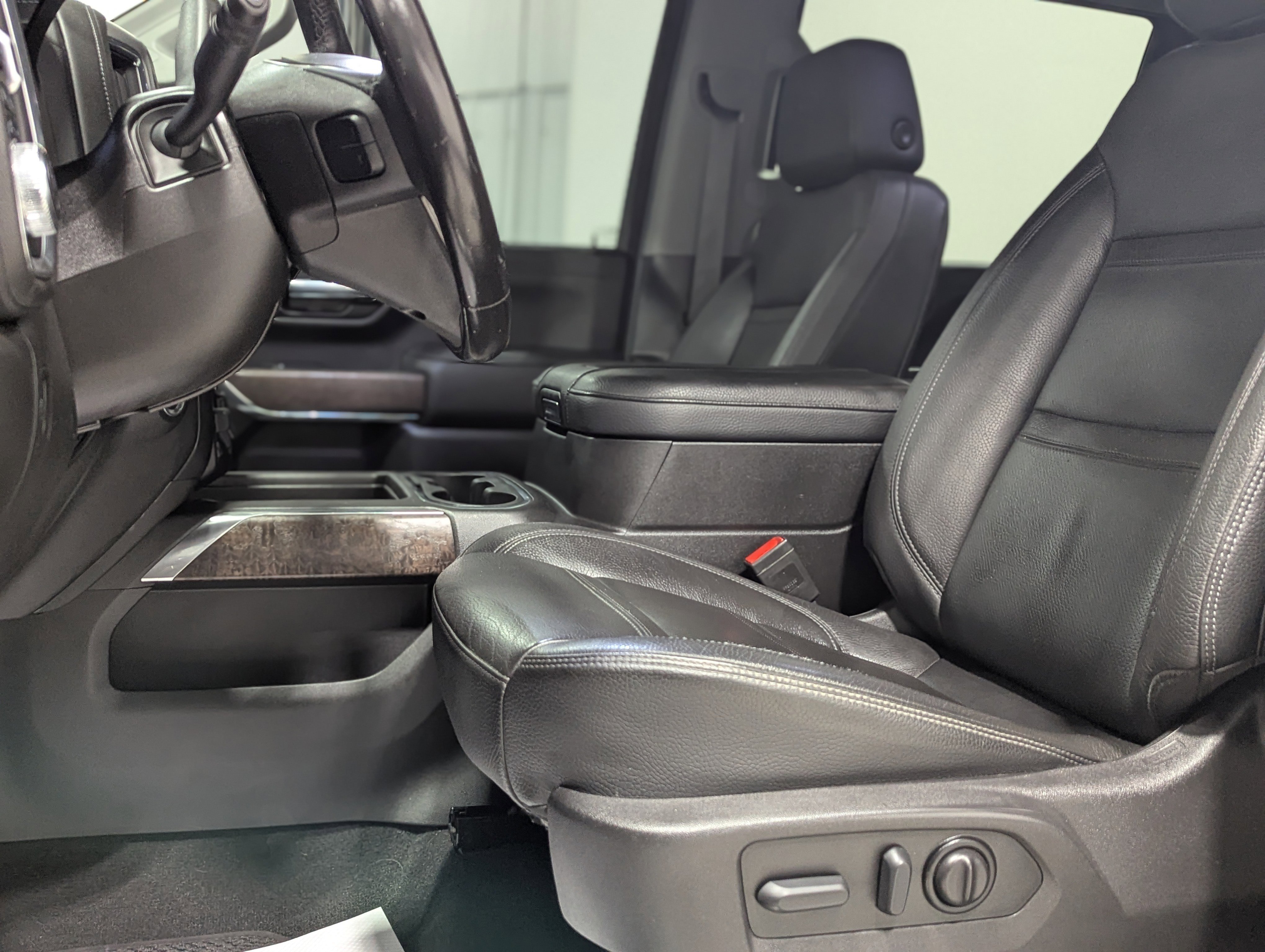 Used 2022 GMC Sierra 2500 Denali image 13