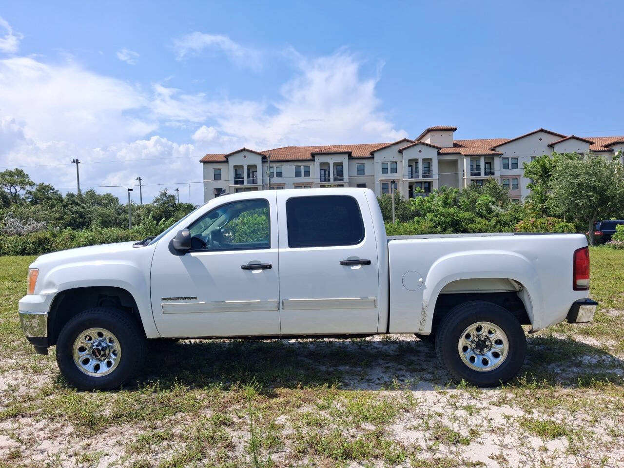 Used 2012 GMC Sierra 1500 SL RWD image 1